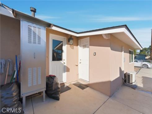 745 N N Vine St  , Anaheim, CA