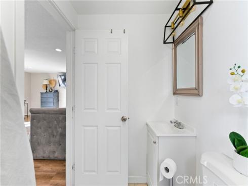 745 N N Vine St  , Anaheim, CA