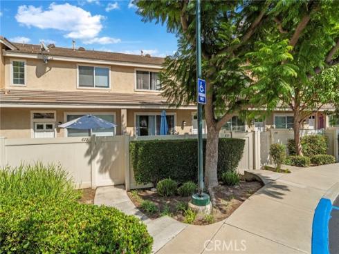 839 S Yellowstone Way , Anaheim, CA