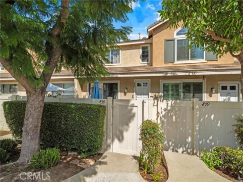 839 S Yellowstone Way , Anaheim, CA