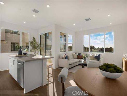 109 S Laxore  306  Street, Anaheim, CA