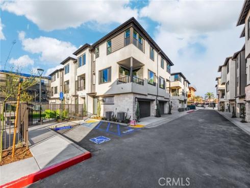 109 S Laxore  306  Street, Anaheim, CA