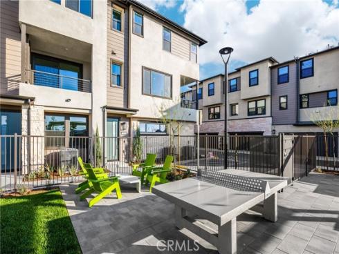 109 S Laxore  306  Street, Anaheim, CA