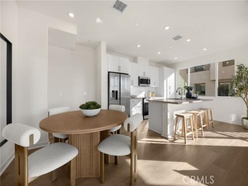 109 S Laxore  306  Street, Anaheim, CA