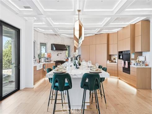 381 S Henning Way, Anaheim, CA