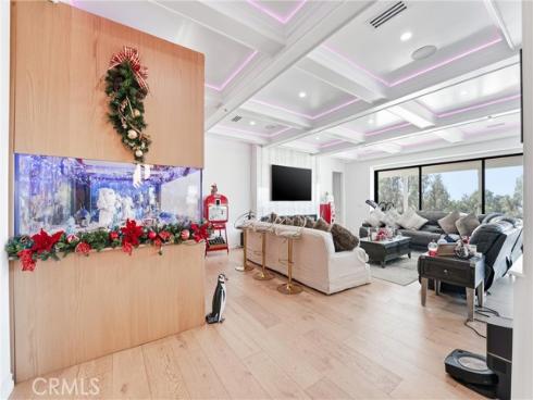 381 S Henning Way, Anaheim, CA