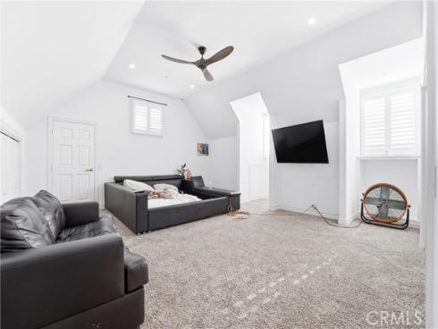 381 S Henning Way, Anaheim, CA