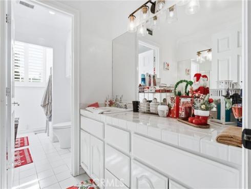 381 S Henning Way, Anaheim, CA