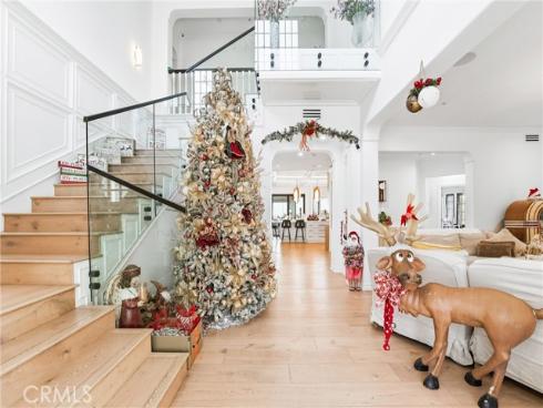 381 S Henning Way, Anaheim, CA