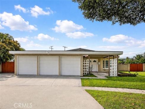 203 N Royal Place, Anaheim, CA