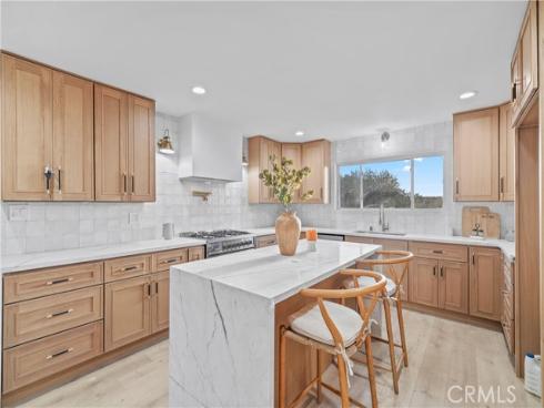 100 S Saddleback , Anaheim, CA