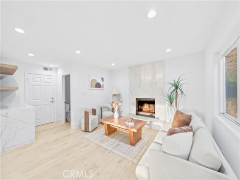 100 S Saddleback , Anaheim, CA