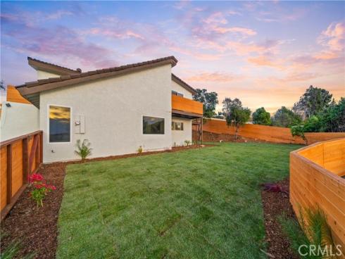 100 S Saddleback , Anaheim, CA