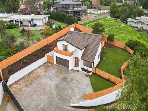 100 S Saddleback , Anaheim, CA