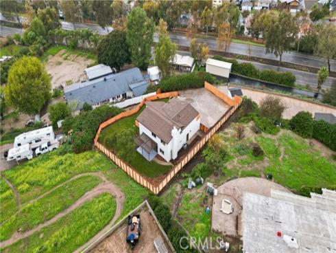 100 S Saddleback , Anaheim, CA