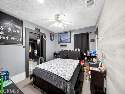 707 W La Verne  , Anaheim, CA