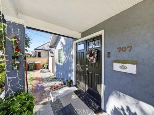 707 W La Verne  , Anaheim, CA