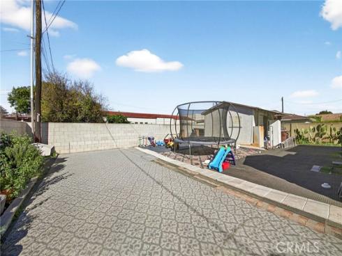 707 W La Verne  , Anaheim, CA