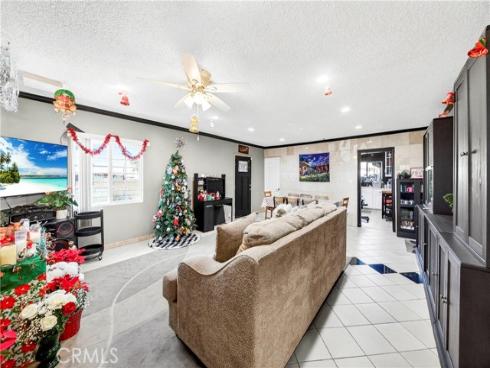 707 W La Verne  , Anaheim, CA