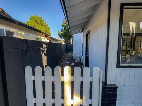 1139 S Chantilly , Anaheim, CA