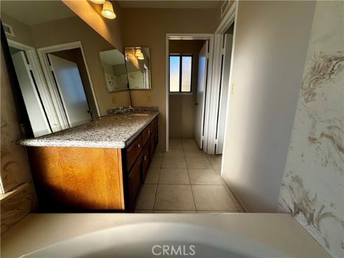 2562 E Lark Ellen  , Anaheim, CA