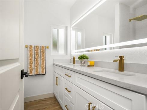 326 S Clementine , Anaheim, CA