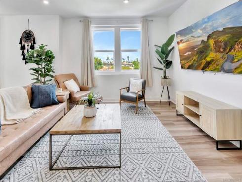 1531 W Bushell St  , Anaheim, CA