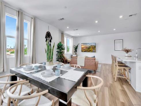 1531 W Bushell St  , Anaheim, CA