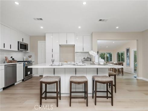 3213 W Sunview Drive, Anaheim, CA