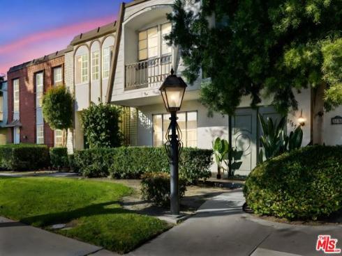 1789 W Greenleaf   Avenue, Anaheim, CA