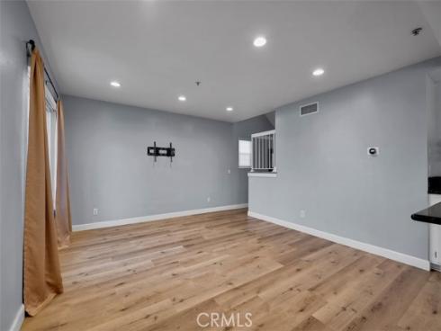 755 N East , Anaheim, CA