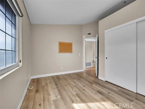 755 N East , Anaheim, CA