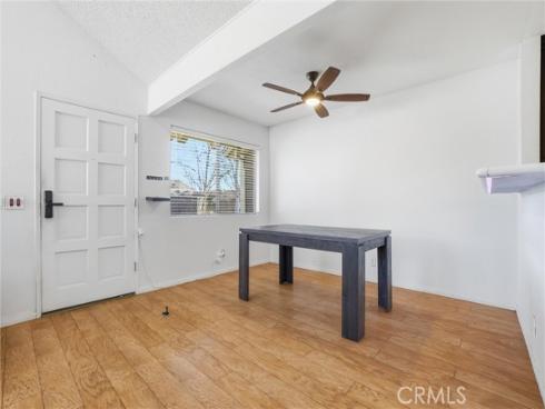 933 S Downey  20 , Anaheim, CA