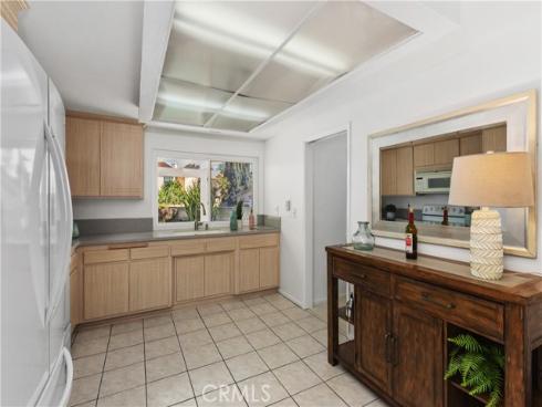 2210  E. Oshkosh Circle  , Anaheim, CA