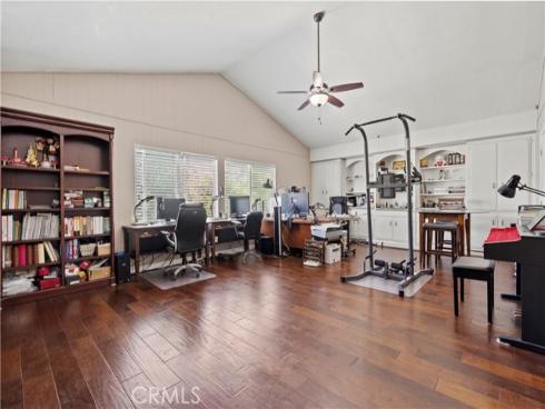 6911 E Williams  , Anaheim, CA