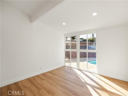 108 S Level  , Anaheim, CA