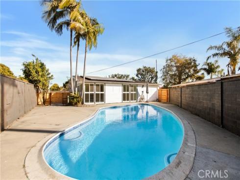 108 S Level  , Anaheim, CA