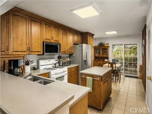 1071 S Avocado Way, Anaheim, CA