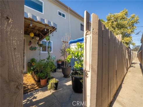 1800 W Gramercy  43  Avenue, Anaheim, CA