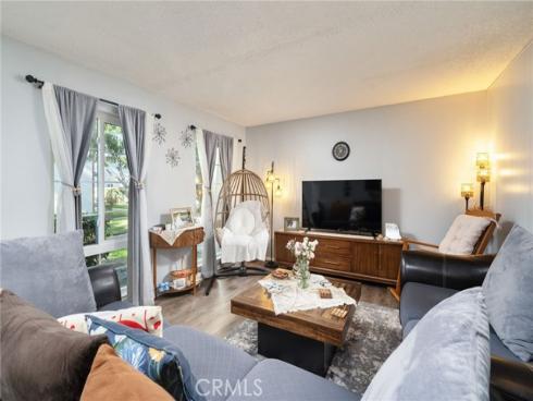 1800 W Gramercy  43  Avenue, Anaheim, CA