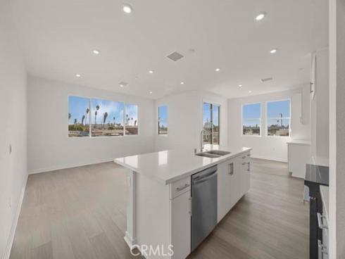 107  S. Laxore  408 , Anaheim, CA