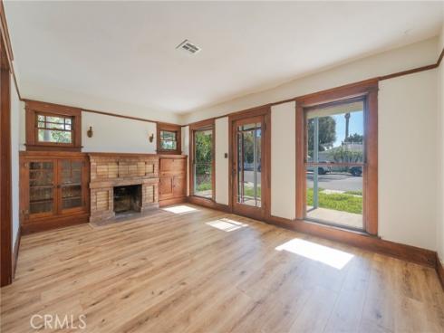 1215 W Center  , Anaheim, CA