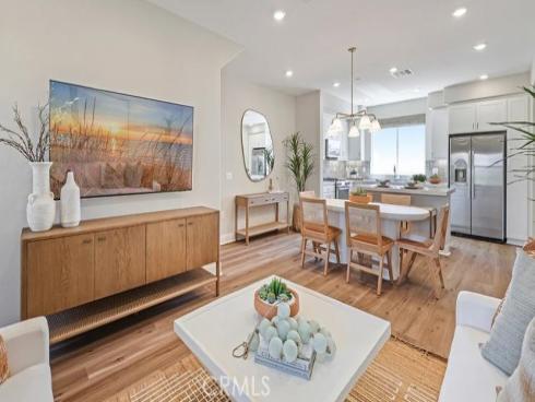 1770 E Park  24  Street, Anaheim, CA