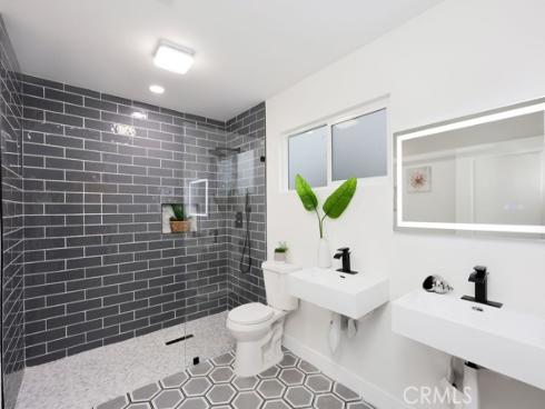 916 N West  , Anaheim, CA