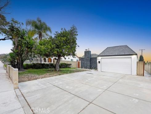 916 N West  , Anaheim, CA