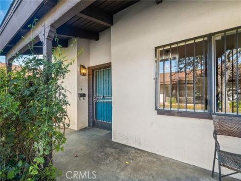 2011 W Katella 3 , Anaheim, CA