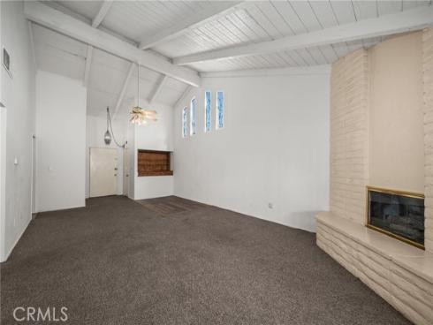 2011 W Katella 3 , Anaheim, CA