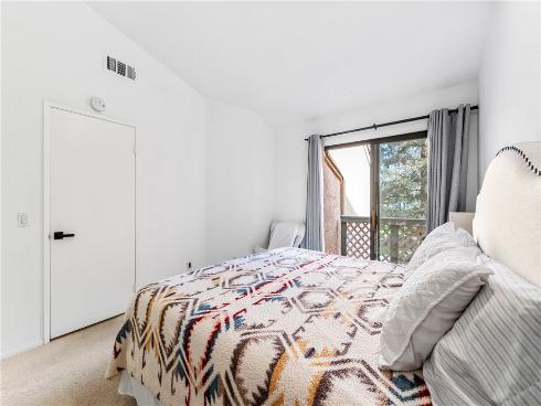 3573  W Greentree Cir  C , Anaheim, CA