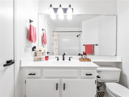 3573  W Greentree Cir  C , Anaheim, CA