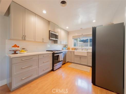 223 S Emerald   Street, Anaheim, CA